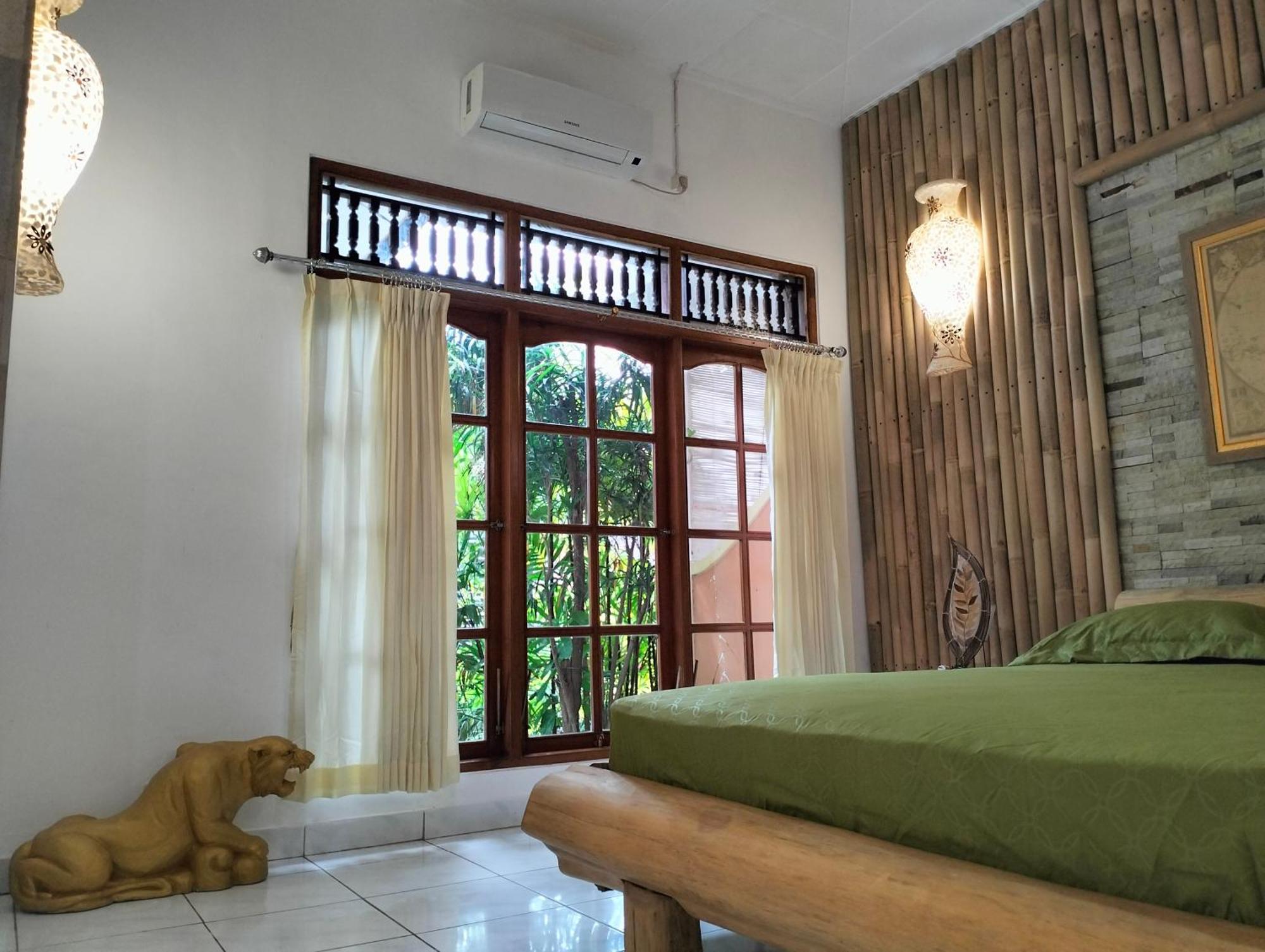 Kaia Lovina Guest House Junior Suite Eksteriør billede